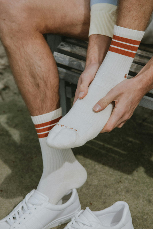 Douleurs aux pieds : pourquoi elles ruinent votre quotidien (et comment les soulager efficacement) - MyMiivo